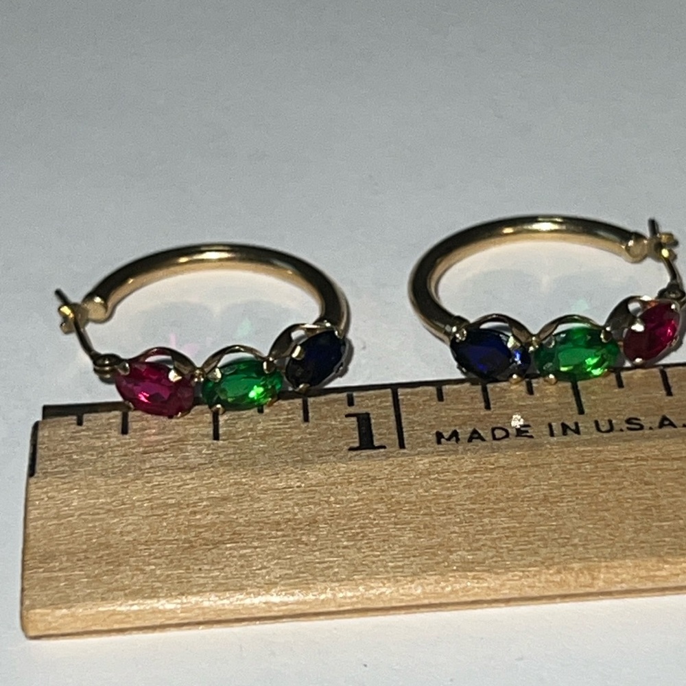Yellow gold, 10k or 14k, authentic stones - diamond, emerald, sapphire